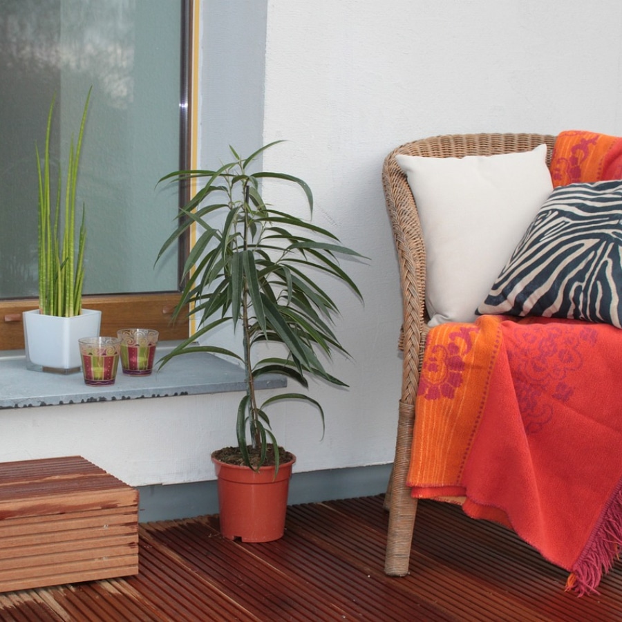 Cómo instalar baldosas de madera composite en tu terraza