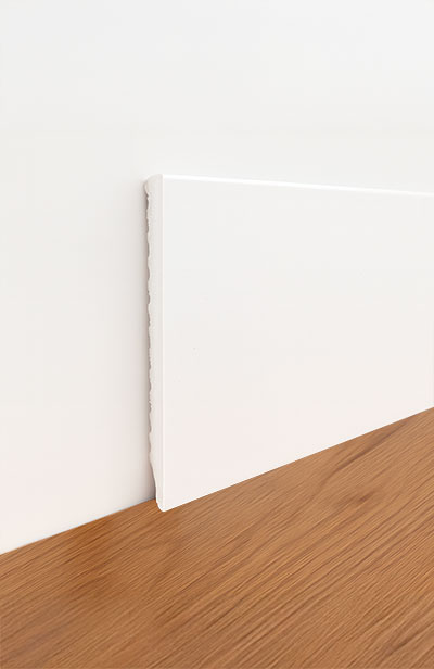 Rodapié blanco de Dioco